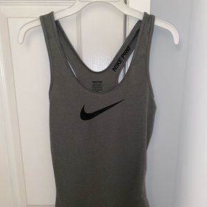 Nike Pro racerback tank